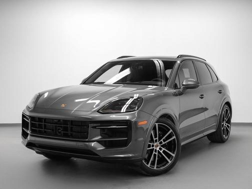 2026 Porsche Cayenne GTS