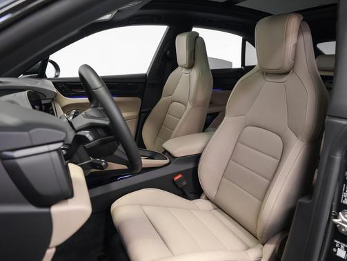 2026 Porsche Macan 4