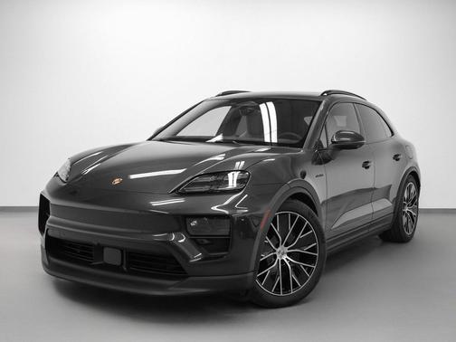 2026 Porsche Macan 4