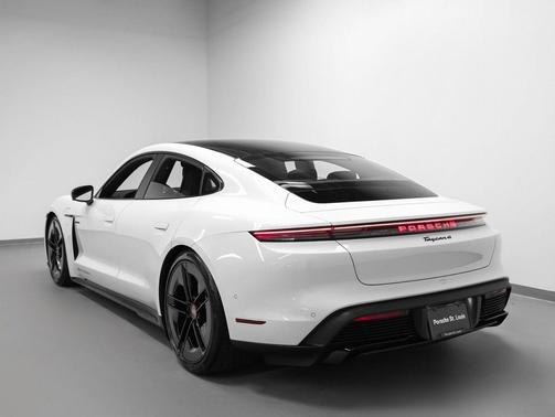 2026 Porsche Taycan 4 Black Edition