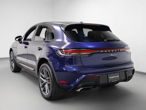 2025 Porsche Macan 