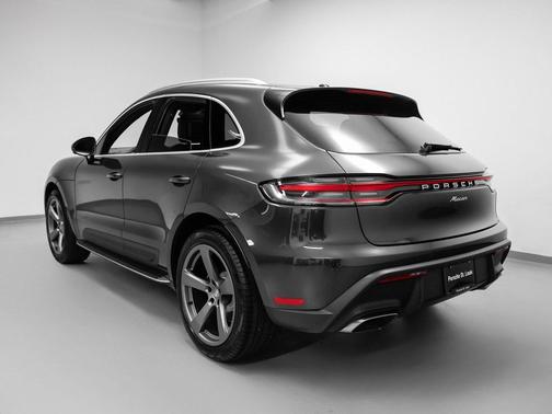 2025 Porsche Macan 