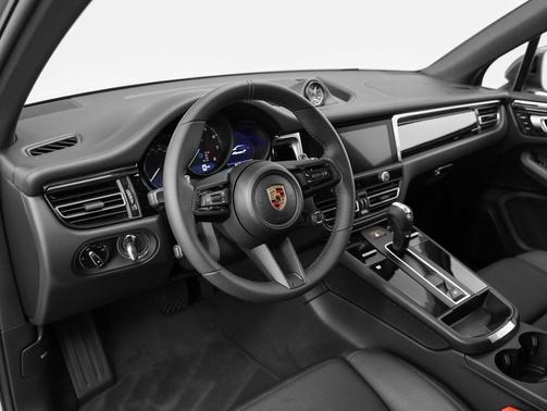 2025 Porsche Macan T
