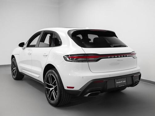 2026 Porsche Macan 