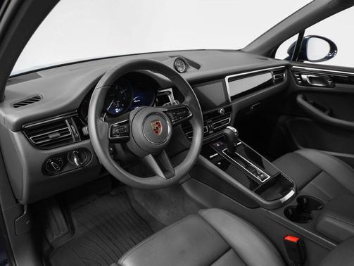 Night Blue Metallic 2023 Porsche Macan Macan