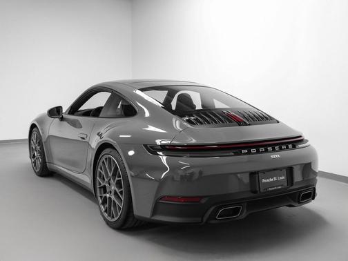 2026 Porsche 911 Carrera