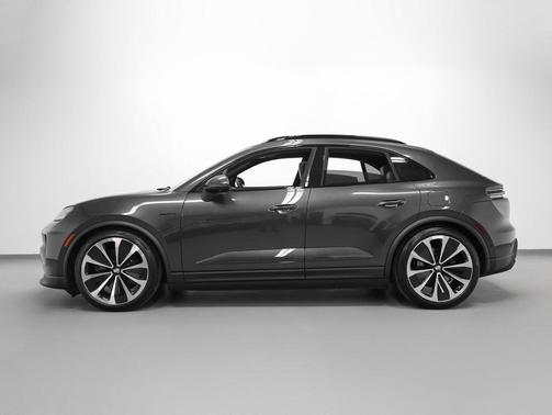 2025 Porsche Macan 4S