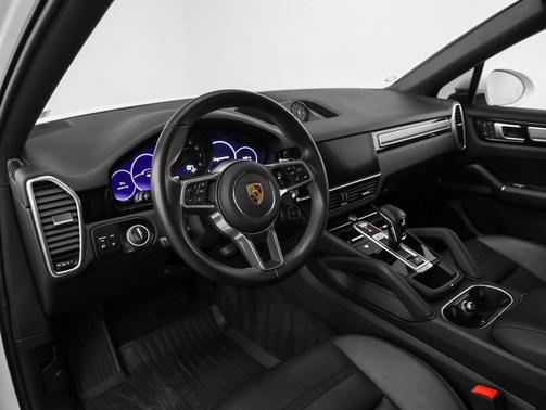 2022 Porsche Cayenne Platinum Edition