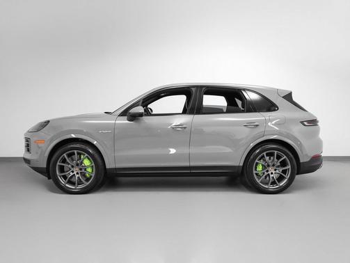 2025 Porsche Cayenne Cayenne