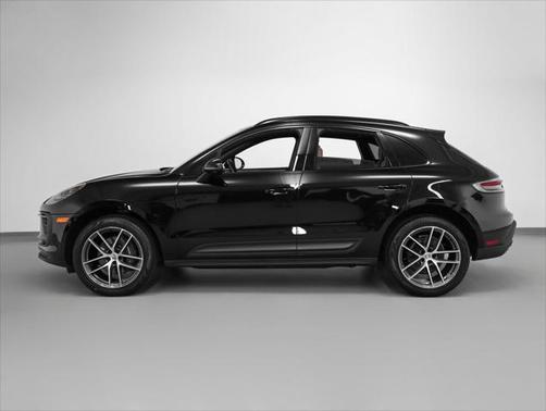 2023 Porsche Macan Base