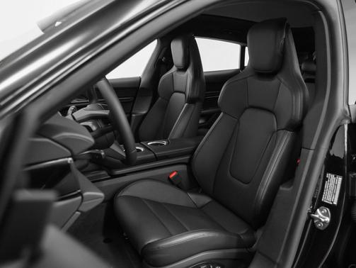 2025 Porsche Taycan 4