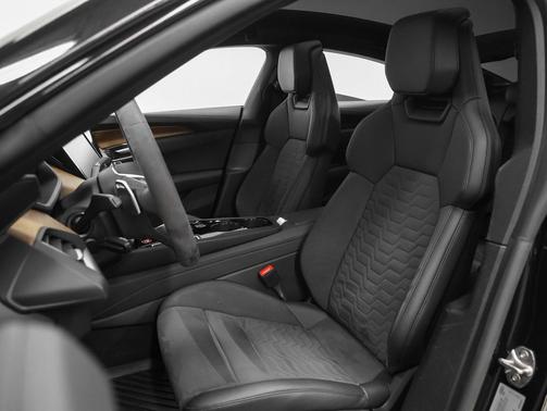 2023 Audi e-tron GT Premium Plus quattro