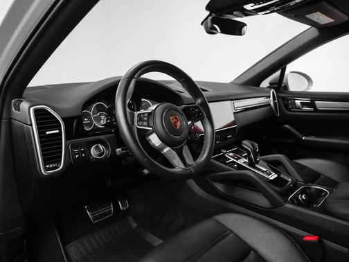 2022 Porsche Cayenne S