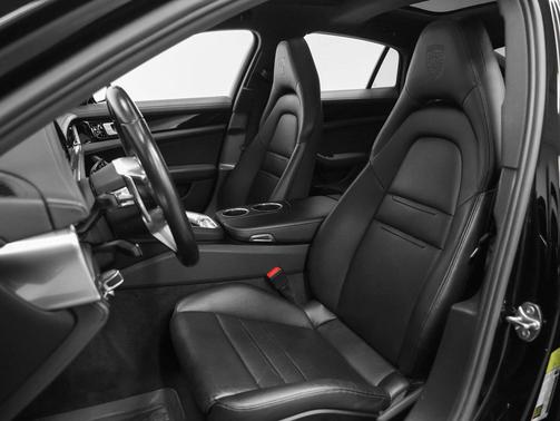 2018 Porsche Panamera 4S