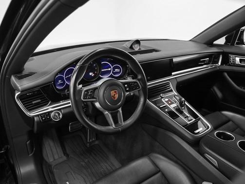 2018 Porsche Panamera 4S