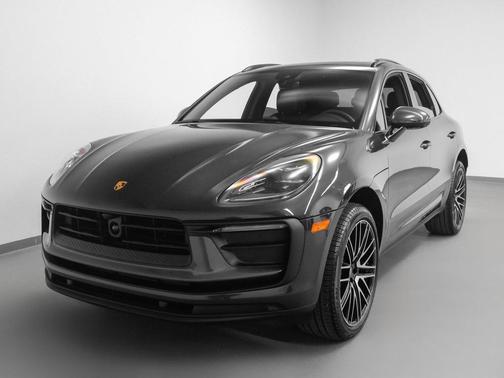 2025 Porsche Macan T