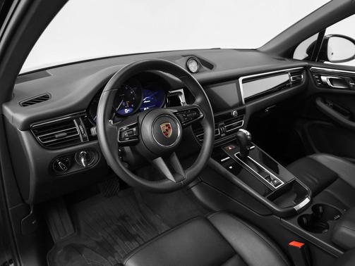 2024 Porsche Macan 
