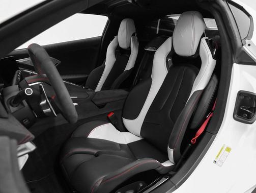2023 Chevrolet Corvette Stingray w/3LT