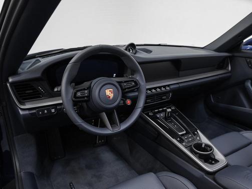 2025 Porsche 911 Carrera