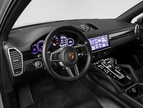2021 Porsche Cayenne Base (Tiptronic)