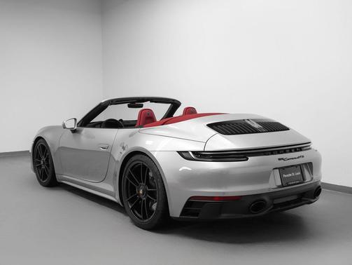 GT Silver Metallic 2024 Porsche 911 Carrera GTS
