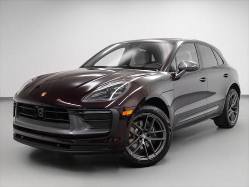 2025 Porsche Macan Base