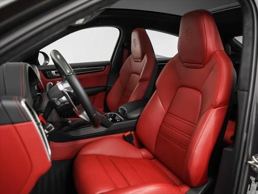 2023 Porsche Cayenne GTS