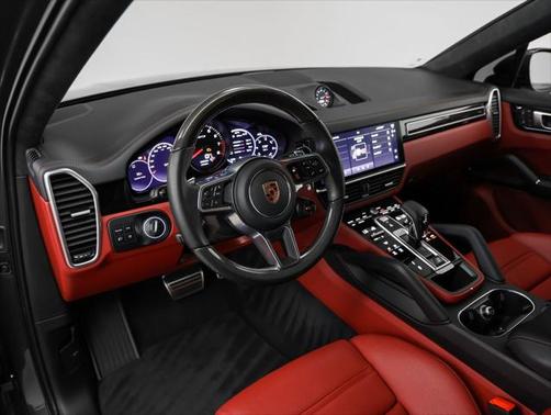 2023 Porsche Cayenne GTS