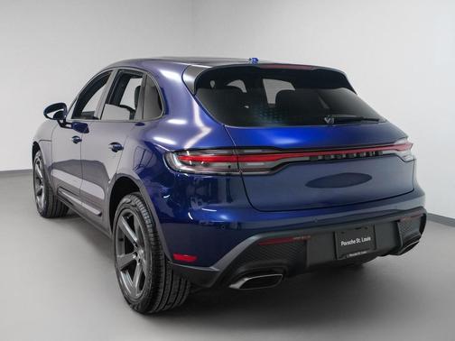2025 Porsche Macan 