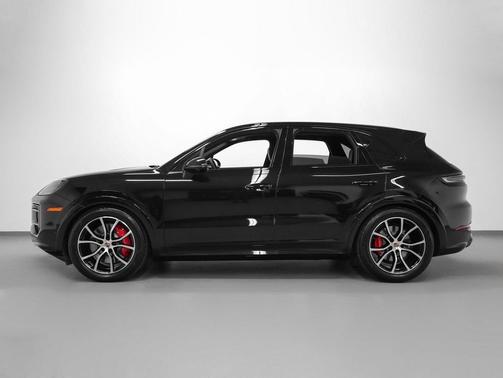 2026 Porsche Cayenne GTS