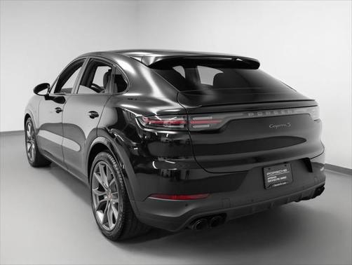 2023 Porsche Cayenne S