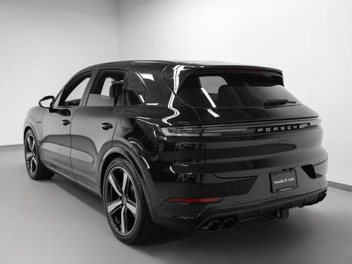 2025 Porsche Cayenne Cayenne Turbo E-Hybrid