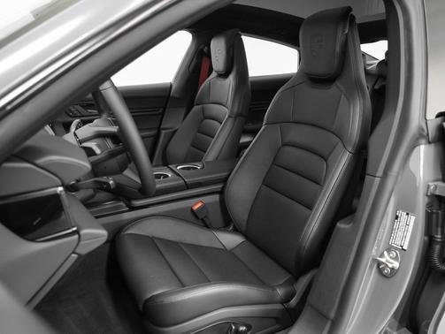 2025 Porsche Taycan 4