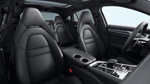 Dolomite Silver Metallic 2023 Porsche Panamera 4 Platinum Edition
