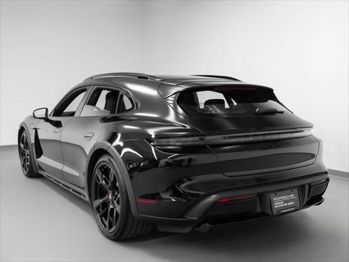 2024 Porsche Taycan Cross Turismo 4S