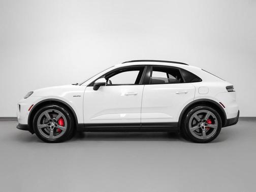 2025 Porsche Macan 4S