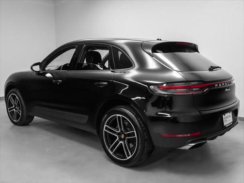 2020 Porsche Macan Base