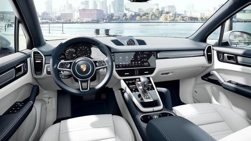 2023 Porsche Cayenne Platinum Edition