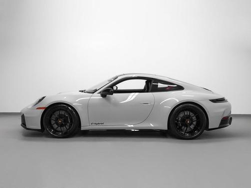 2026 Porsche 911 Carrera GTS