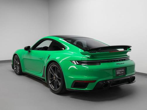 Python Green 2022 Porsche 911 Turbo S
