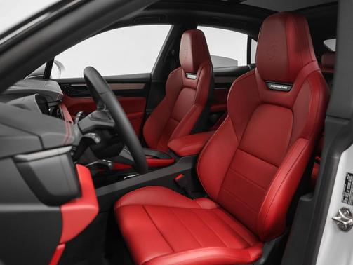 2025 Porsche Macan 4S