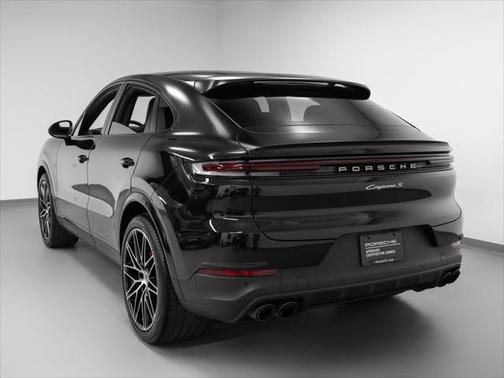2024 Porsche Cayenne S