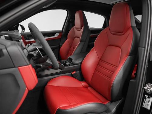 2024 Porsche Cayenne S