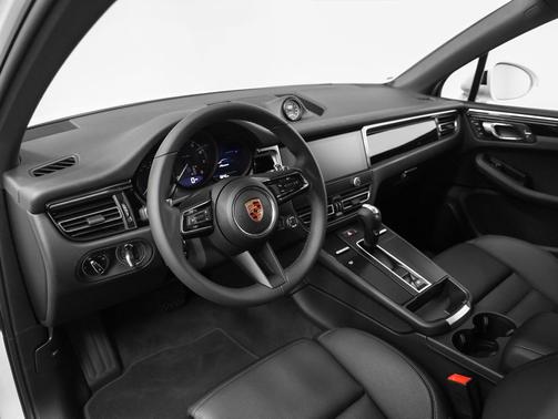 Carrara White Metallic 2026 Porsche Macan Macan