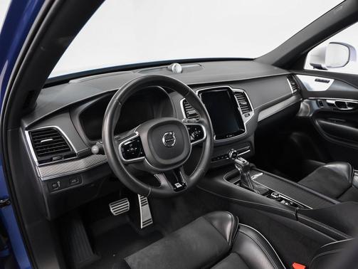 2019 Volvo XC90 T6 R-Design