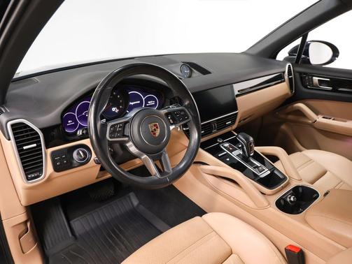 Moonlight Blue Metallic 2023 Porsche Cayenne Cayenne