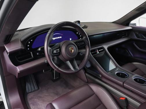 2024 Porsche Taycan Turbo