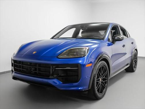 2025 Porsche Cayenne GTS