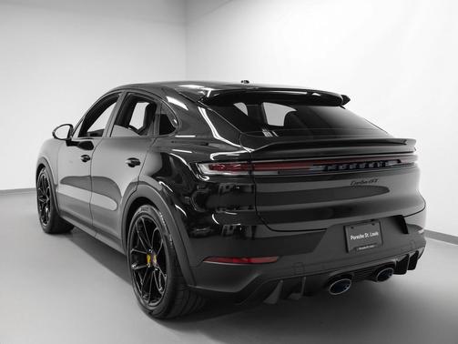 2026 Porsche Cayenne Turbo GT