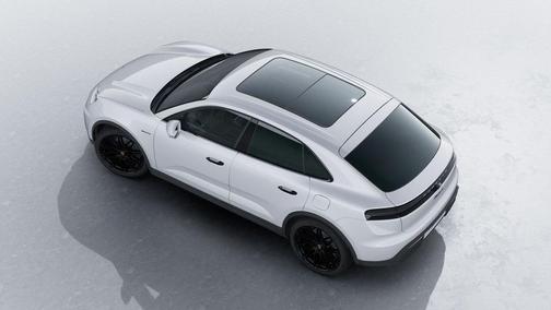 2026 Porsche Macan 4
